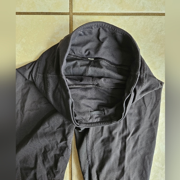 Lululemon capri leggings - Picture 4 of 7